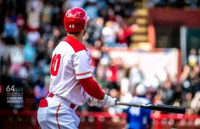 Jugador de Matanzas en Serie Nacional de Béisbol