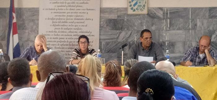 Pleno Extraordinario del Partido en el Cotorro