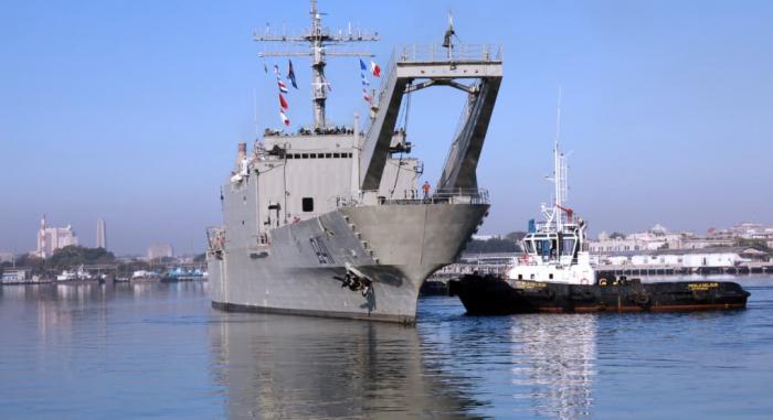 Llega barco a La Habana con ayuda de México