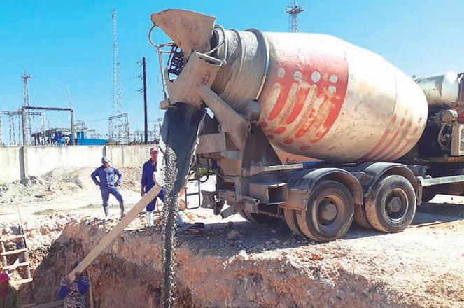 Construyen parque fotovoltaico en el Cotorro