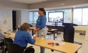 Yadira González Columbié, coordinadora de Adapthabana, da a conocer los resultados del proyecto durante 2025.