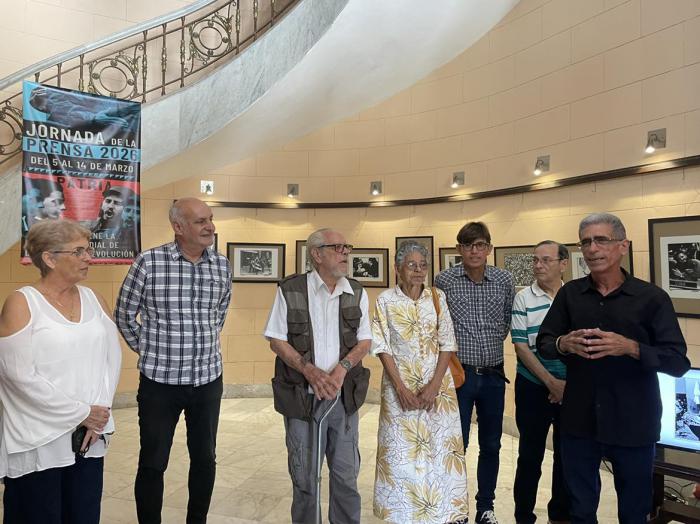 Este 9 de marzo quedó inaugurada la exposición retrospectiva “Un salón para Salas”, en la sede de la UPEC.