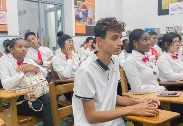 Proyecto de Desarrollo Local (PDL) La moneda cubana