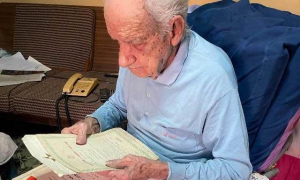 Carlos Manuel Larracochea Fernández