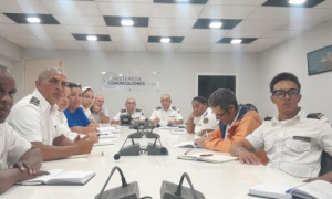 Analizan Aduana General de la Republica