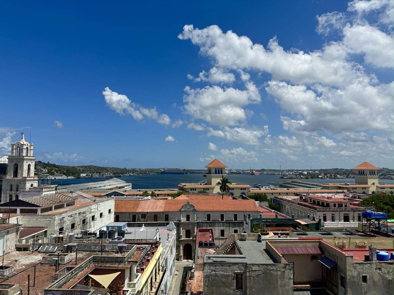 Vista desde lejos del Museo Nacional de Bellas Artes