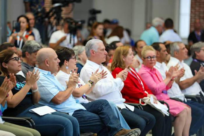 Díaz-Canel presente en clausura V Coloquio Patria