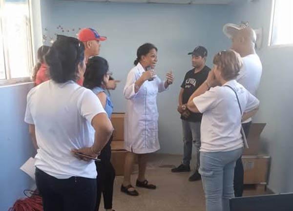 Visita viceprimera ministra Inés María Chapman Empresa de Correos de Habana Este