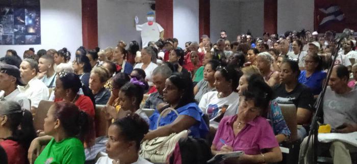 Plenaria Municipal por el Primero de Mayo en El Cotorro