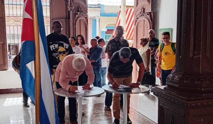 Mi firma por la Patria