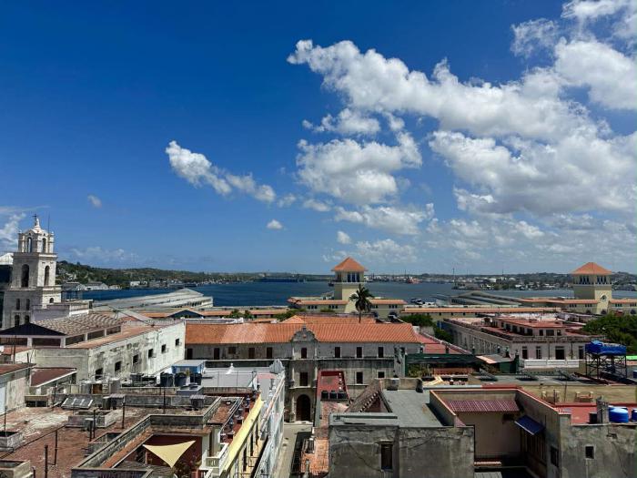 Vista desde lejos del Museo Nacional de Bellas Artes