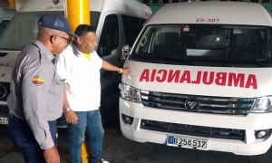 Inspecciona PNR ambulancias en Centro Habana