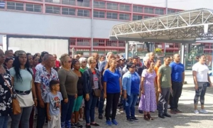 Pobladores del Cotorro firman por la Patria