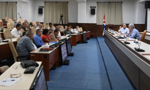 Miguel Díaz-Canel Bermúdez, durante la sesión de abril del Consejo Nacional de Innovación (CNI).