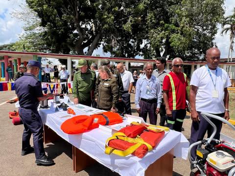 Comenzó en Cuba jornada de protección contra incendios física y náutica