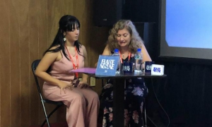 Ms. C. Iliana García, directora coral, pianista y profesora del Departamento de Musicología de la Universidad de las Artes, y Lya Azul Núñez Pérez, estudiante de Piano y Asignaturas Teóricas del Conservatorio Amadeo Roldán.
