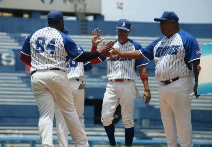Jugadores de Industriales.