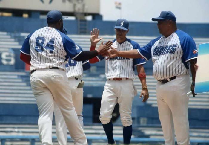 Jugadores de Industriales.