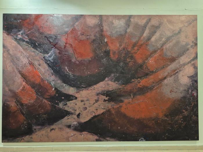 La exposición incluye un audiovisual donde el artista  reflexiona sobre la obras que conforman Malpais.