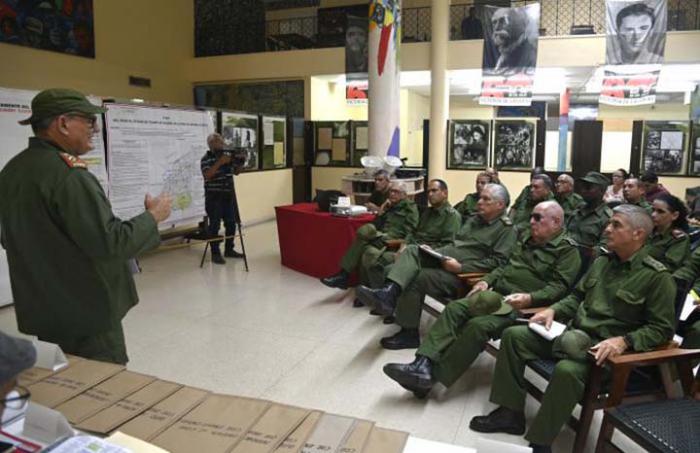 Visitó Díaz-Canel Zona de Defensa en La Habana