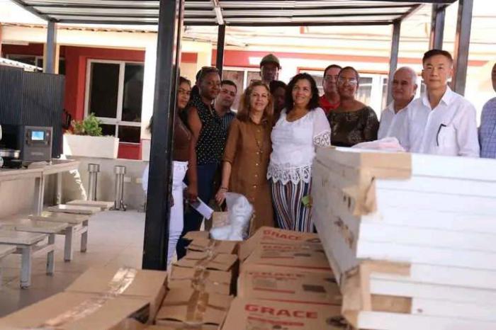 Embajador de China visita municipio de Regla