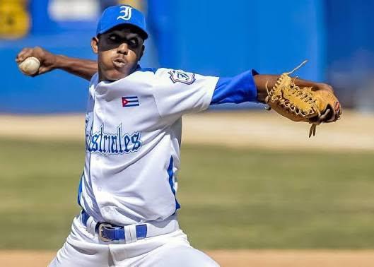 Remberto Barreto, de Industriales