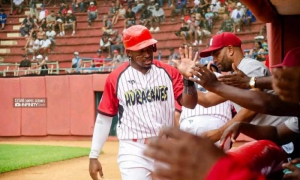 Pelotero de Mayabeque en Liga Élite del Béisbol Cubano